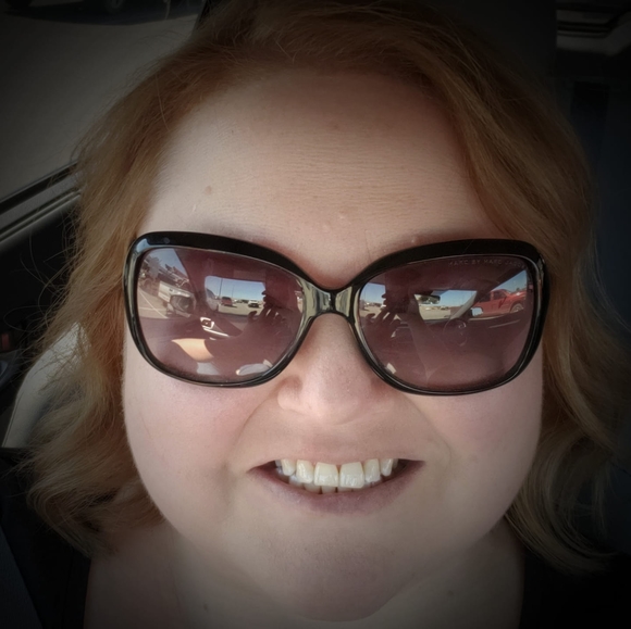 Meet your Posher, Shalina - Picture 1 of 1